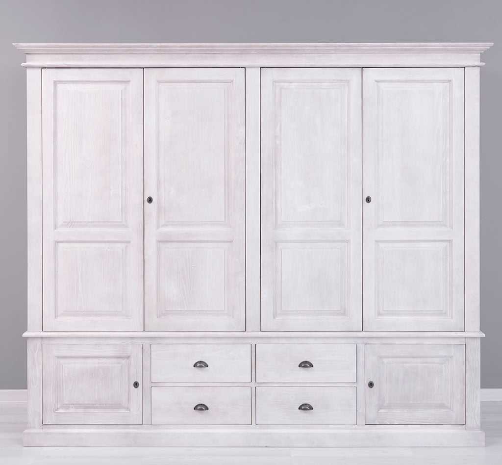 Armoire en pin massif à 6 portes et 4 tiroirs – vue de face