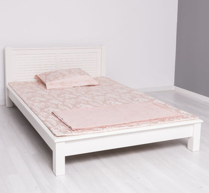 Lit en pin massif GS614 140 cm, finition Blanc Pur, vue trois-quarts