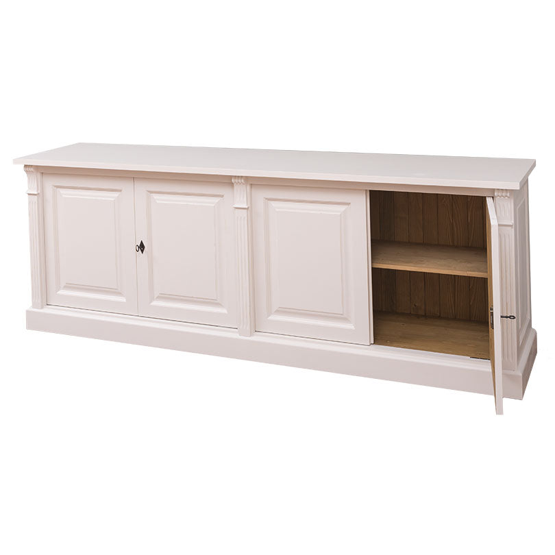 Buffet bas en pin massif 4 portes, rangement intérieur avec porte ouverte
