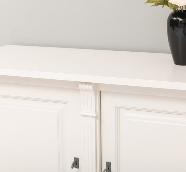Détail de la moulure du buffet bas en pin massif GS73BAS