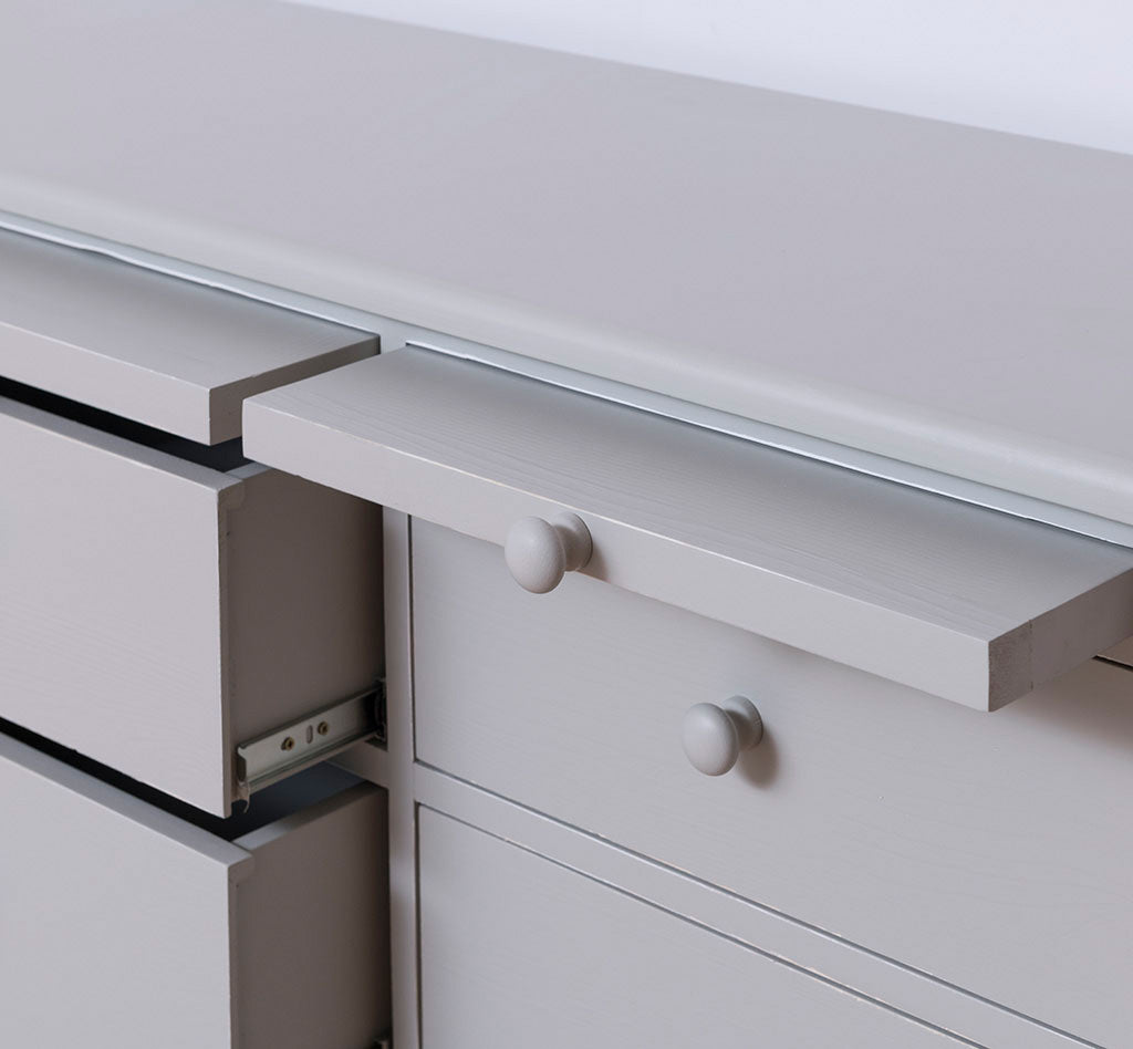 Commode en pin massif avec 9 tiroirs et 3 tablettes coulissantes – 158 cm