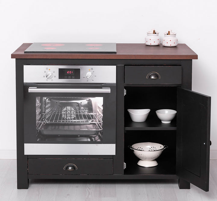 Vue de face du meuble de cuisine noir montrant l&