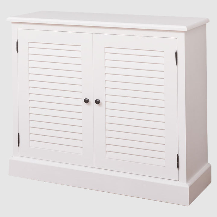 Buffet en pin massif largeur 108 cm avec 2 portes persiennes vue de face finition Blanc Pur