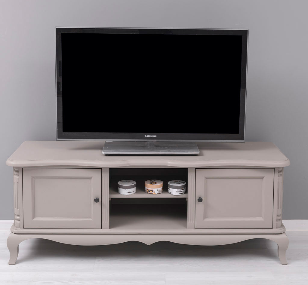 Meuble TV en bois massif avec 2 portes et 2 niches ouvertes, vue de face