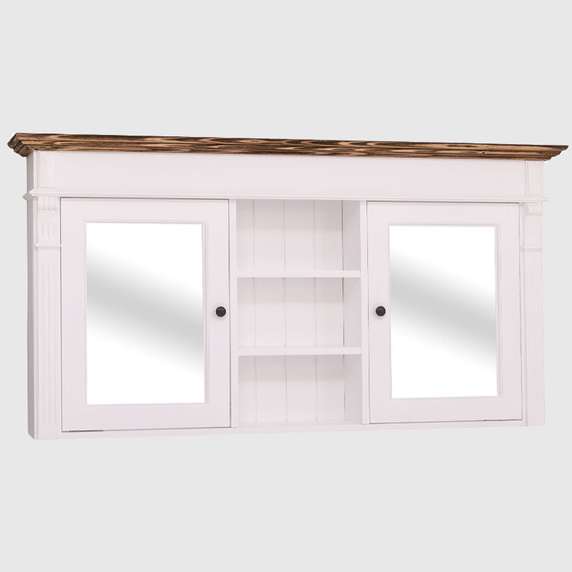 Armoire miroir de salle de bain en bois blanc avec corniche teintée et étagères de rangement centrales.