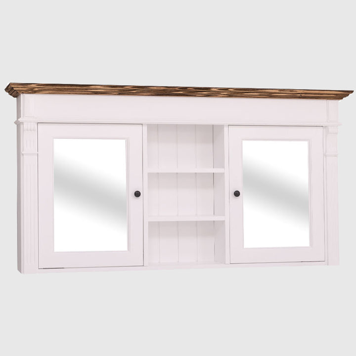 Armoire miroir de salle de bain en bois blanc avec corniche teintée et étagères de rangement centrales.
