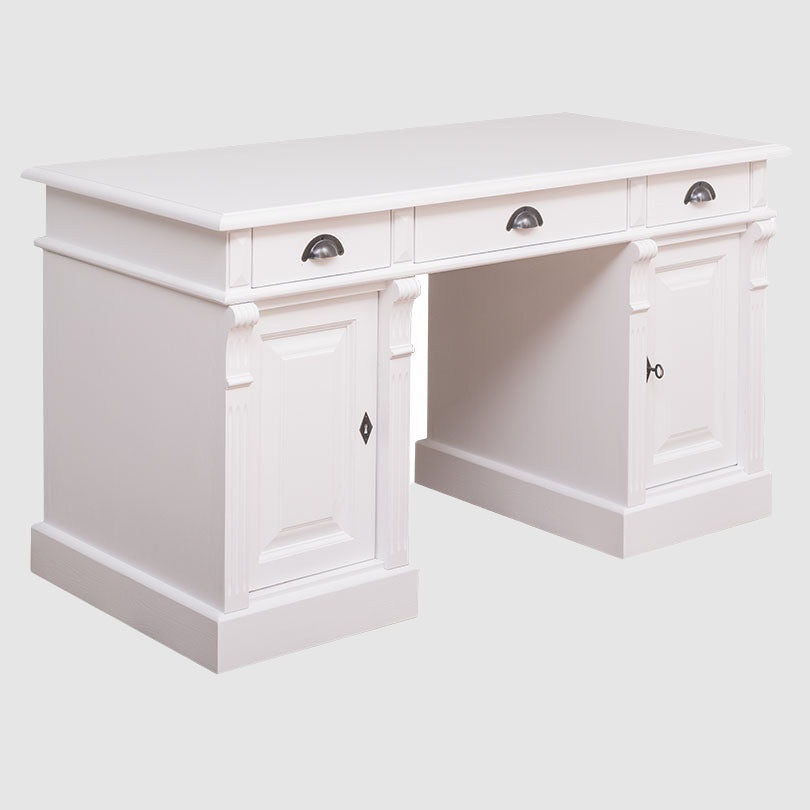 Bureau en pin massif avec 3 tiroirs et 2 portes, largeur 140 cm.