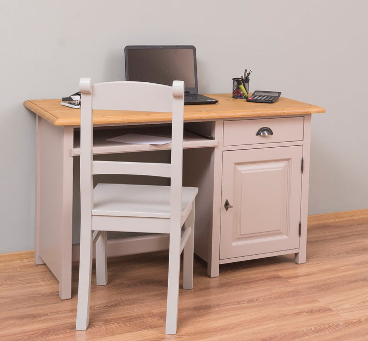 Bureau en pin massif avec 1 tiroir et 1 porte.