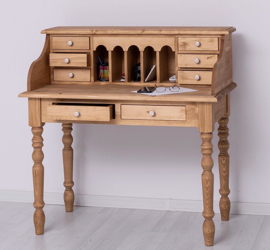 Bureau bonheur du jour en pin massif finition bois naturel avec 8 tiroirs, largeur 109 cm.
