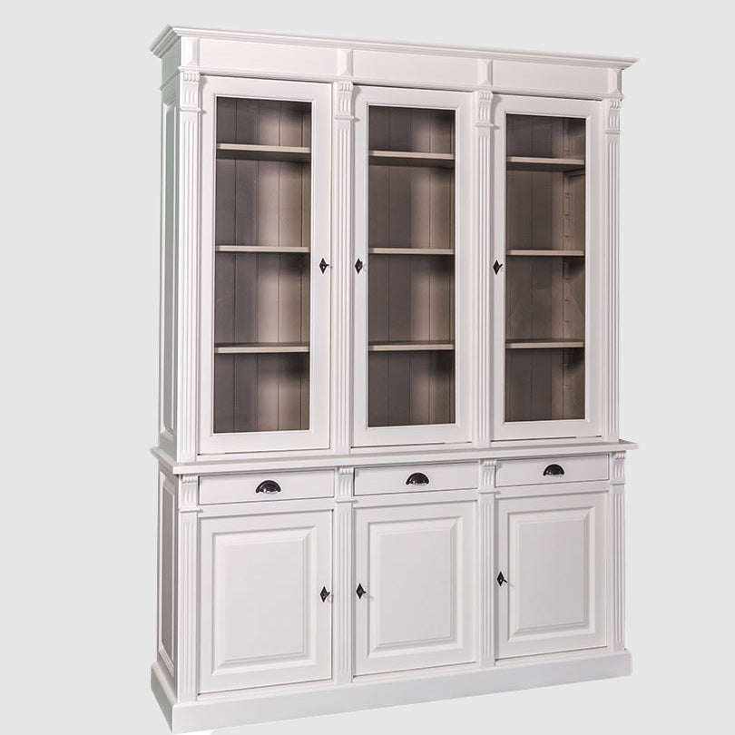 Bibliothèque en pin massif avec trois portes vitrées en partie haute et trois portes et tiroirs en partie basse, collection Directoire