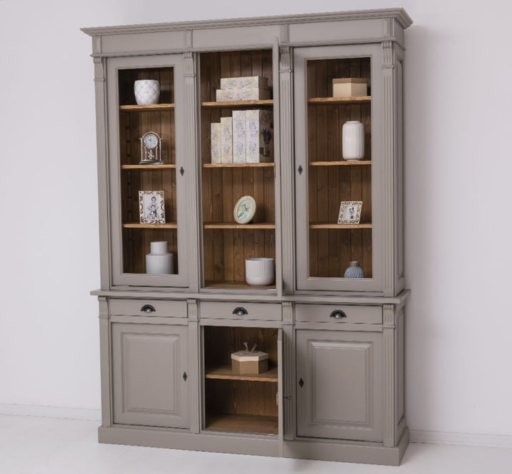 Bibliothèque en pin massif style Directoire grège avec trois portes vitrées hautes et portes basses fermées