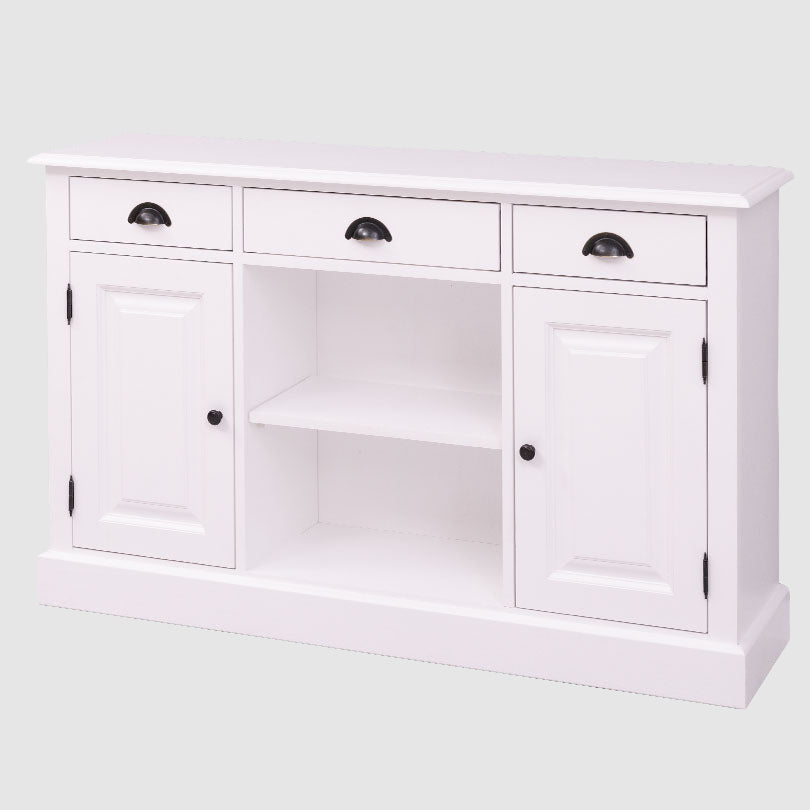 Buffet en pin massif avec 2 portes et 3 tiroirs, largeur 139 cm.