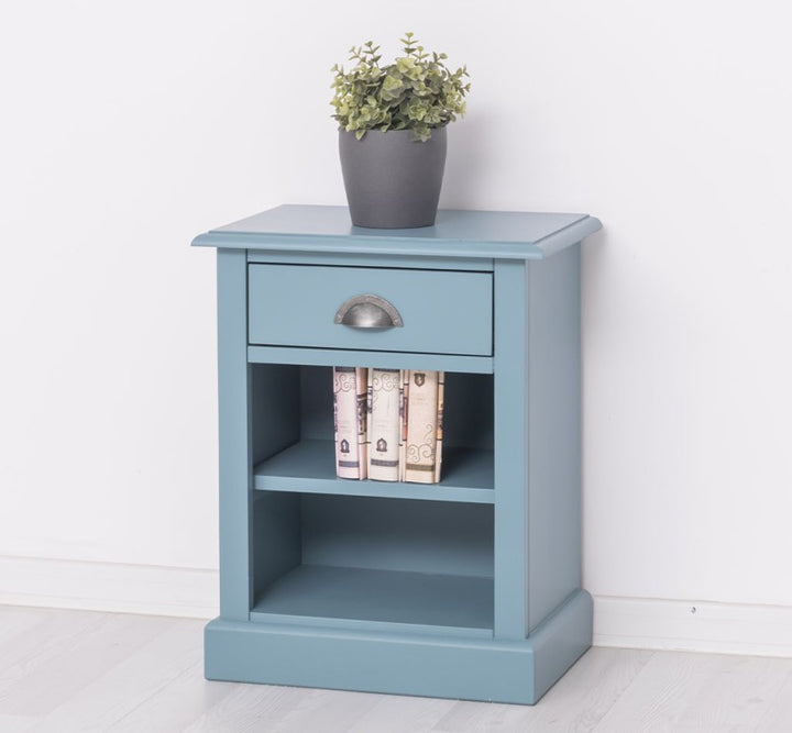 Chevet en pin massif peint bleu avec un tiroir et une étagère ouverte, vue de face