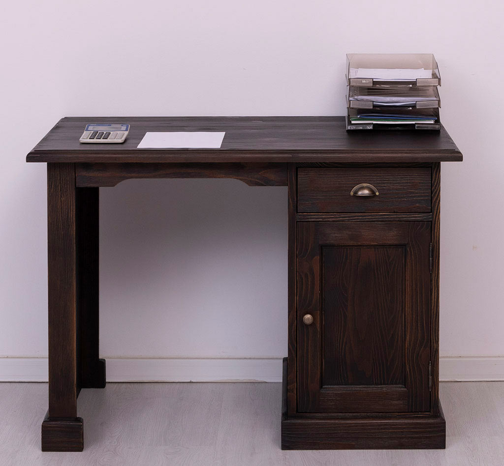 Bureau en pin massif avec 1 tiroir et 1 porte.