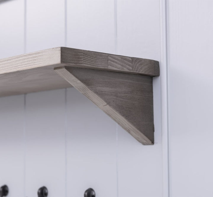 Panneau porte-manteaux mural en pin massif peint blanc, vue frontale