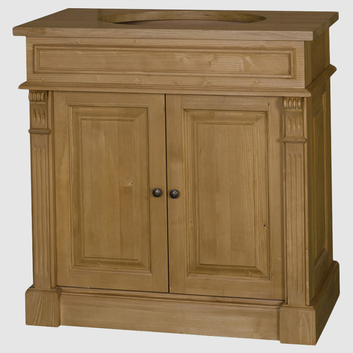 Meuble sous vasque sur pied en pin massif finition ciré miel clair avec plateau en chêne, portes fermées