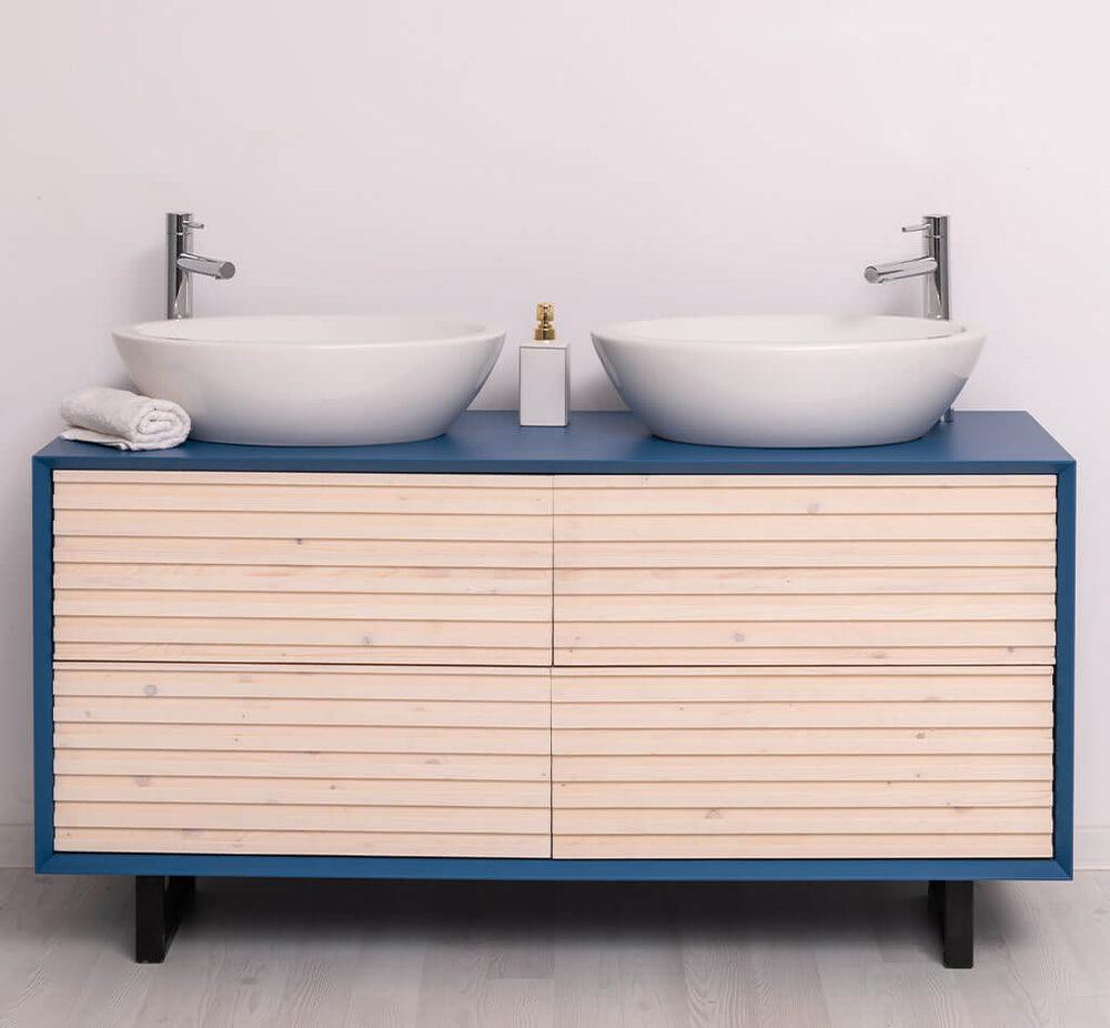 Meuble vasque en pin massif avec double vasque vue de face — Le Grenier Campagnard