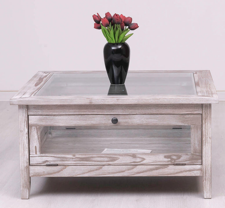Table basse en pin massif avec plateau en verre et porte vitrée — Le Grenier Campagnard