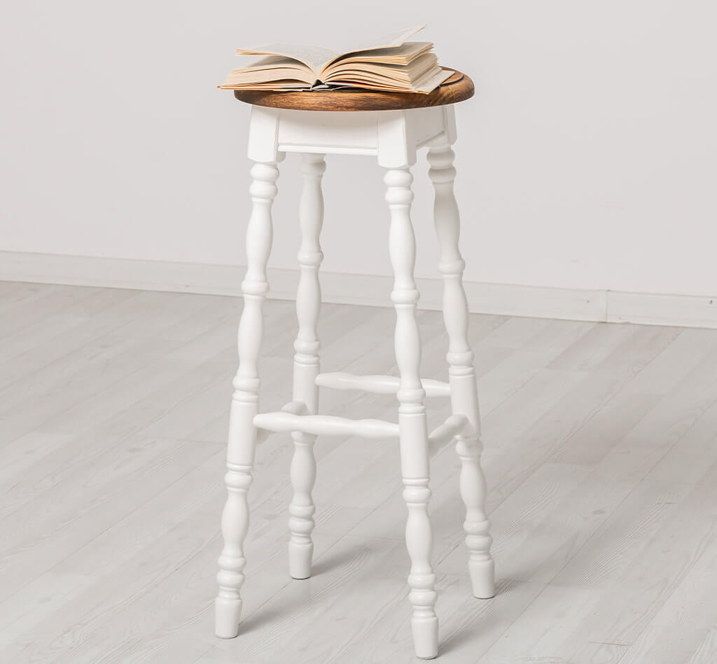 Tabouret de bar en pin massif décoré d&